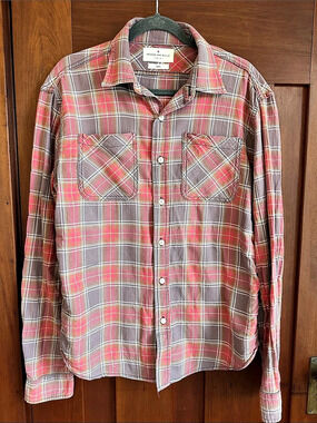 Imogene and Willie Earl Plaid Button Down in Red & Brown Medium Like New